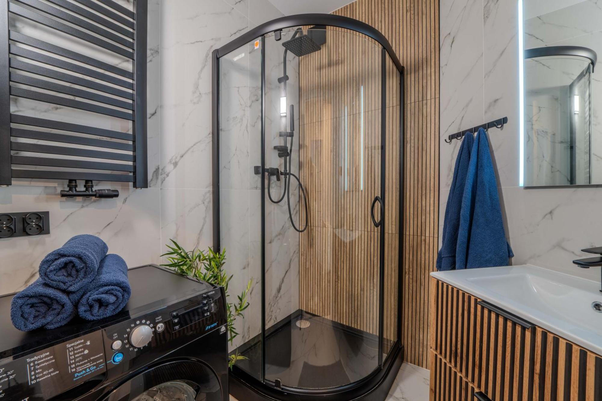 New Large Modern Apartment - City Center - 60M2 - Lift - Parking Wrocław Extérieur photo
