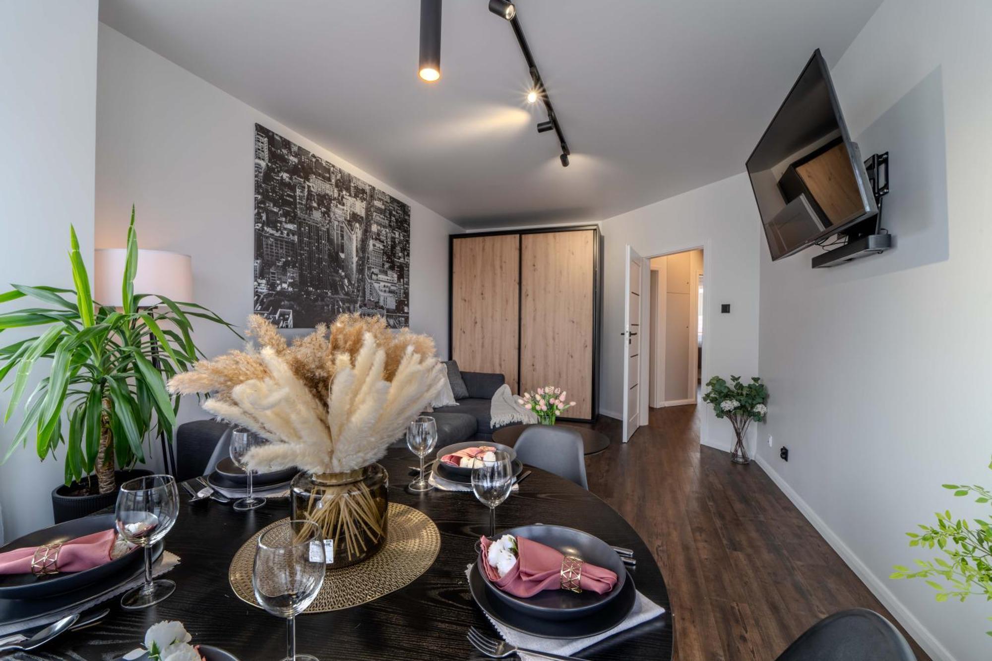 New Large Modern Apartment - City Center - 60M2 - Lift - Parking Wrocław Extérieur photo
